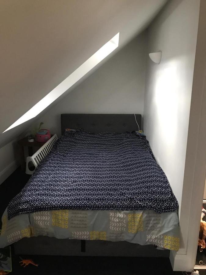 2 X Double Rooms In Cheam Kültér fotó